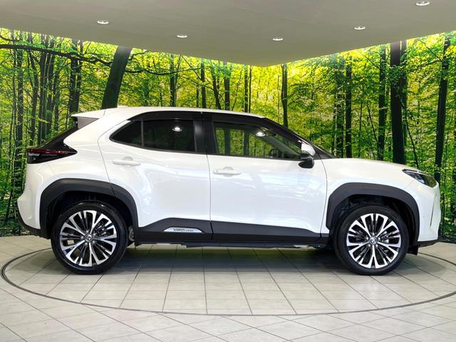 ヤリスクロス ハイブリッドＺ　現行　禁煙車　ナビ機能　全周囲カメラ　ＥＴＣ　前後ドラレコ　セーフティセンス　レーダークルーズコントロール　シートヒーター　パワーシート　ＬＥＤヘッドライト　スマートキー　オートライト（27枚目）