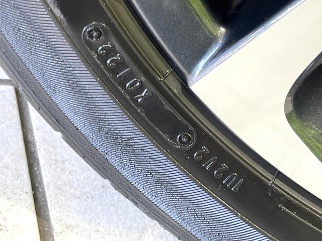 ヤリスクロス ハイブリッドＺ　現行　禁煙車　ナビ機能　全周囲カメラ　ＥＴＣ　前後ドラレコ　セーフティセンス　レーダークルーズコントロール　シートヒーター　パワーシート　ＬＥＤヘッドライト　スマートキー　オートライト（32枚目）