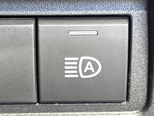 ヤリスクロス ハイブリッドＺ　現行　禁煙車　ナビ機能　全周囲カメラ　ＥＴＣ　前後ドラレコ　セーフティセンス　レーダークルーズコントロール　シートヒーター　パワーシート　ＬＥＤヘッドライト　スマートキー　オートライト（42枚目）
