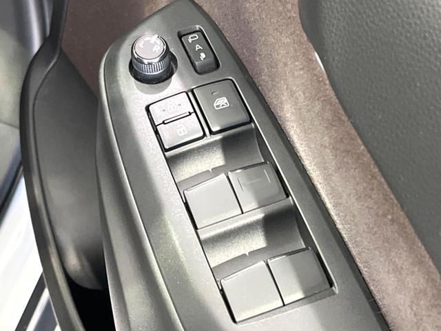 ヤリスクロス ハイブリッドＺ　現行　禁煙車　ナビ機能　全周囲カメラ　ＥＴＣ　前後ドラレコ　セーフティセンス　レーダークルーズコントロール　シートヒーター　パワーシート　ＬＥＤヘッドライト　スマートキー　オートライト（56枚目）