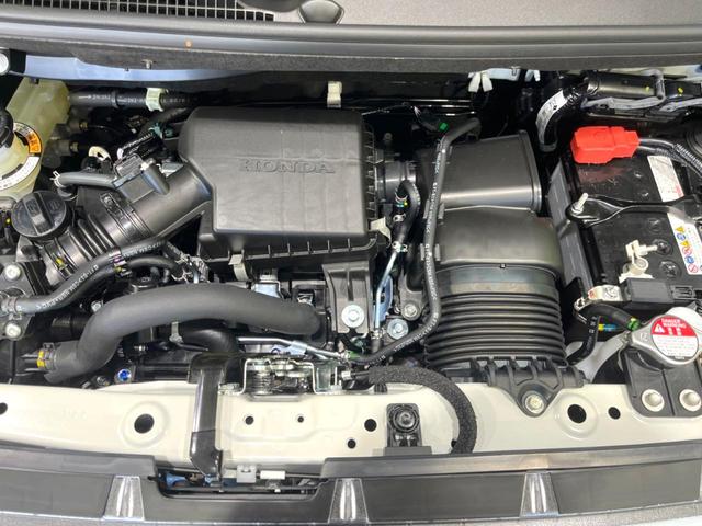 Ｎ－ＢＯＸカスタム ターボコーディネートスタイル　届出済未使用車　両側電動ドア　ホンダセンシング　アダプティブクルーズコントロール　バックカメラ　シートヒーター　シートバックテーブル　リアサンシェード　パドルシフト　ステアリングスイッチ（18枚目）
