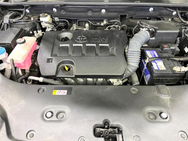 ハリアー プレミアム　スタイルノアール　後期　禁煙車　純正９型ナビ　バックカメラ　ＥＴＣ　トヨタセーフティセンス　クリアランスソナー　レーダークルーズ　電動リアゲート　ハーフレザーシート　Ｂｌｕｅｔｏｏｔｈ接　パワーシート　三眼ヘッドライト（18枚目）