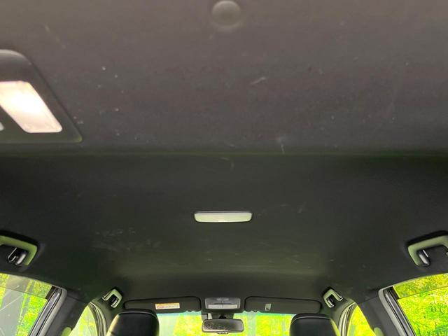 ハリアー プレミアム　スタイルノアール　後期　禁煙車　純正９型ナビ　バックカメラ　ＥＴＣ　トヨタセーフティセンス　クリアランスソナー　レーダークルーズ　電動リアゲート　ハーフレザーシート　Ｂｌｕｅｔｏｏｔｈ接　パワーシート　三眼ヘッドライト（29枚目）