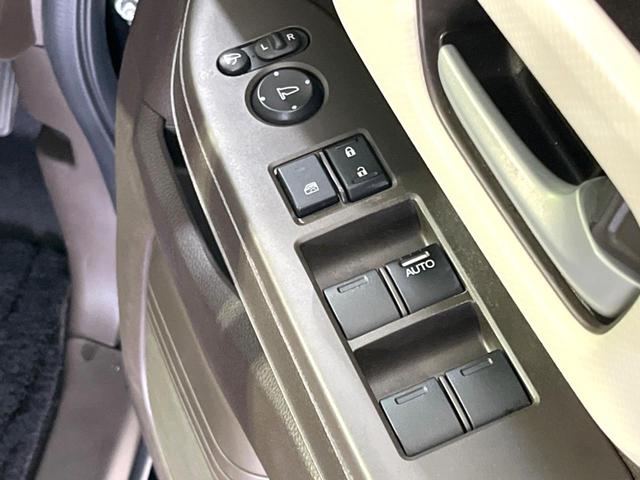 Ｎ－ＢＯＸ Ｌ　禁煙車　後期　両側電動ドア　純正ナビ　サイド／カーテンエアバック　ホンダセンシング　バックカメラ　アダプティブクルコン　コーナーセンサー　ＥＴＣ　ＬＥＤヘッド　シートヒーター　シートバックテーブル（30枚目）