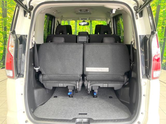 セレナ ハイウェイスター VセレクションII 禁煙車 純正9型ナビ フリップダウンモニター 全周囲カメラ デジタルインナーミラー プロパイロット パーキングアシスト 両側電動ドア エマージェンシーブレーキ ドラレコ スマートキー LEDヘッド(11枚目)