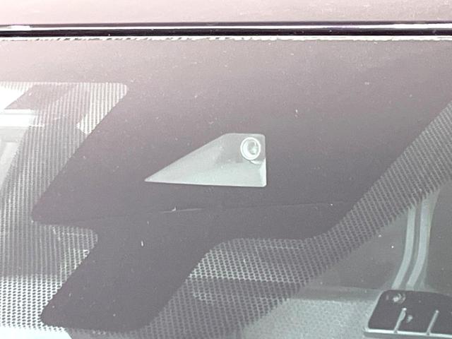 キックス X 禁煙車 純正9型ナビ インテリジェントエマージェンシーブレーキ ETC ドラレコ スマートキー LEDヘッドライト オートマチックハイビーム オートライト オートエアコン CD/DVD再生(5枚目)