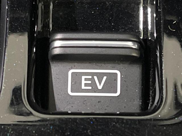 キックス X 禁煙車 純正9型ナビ インテリジェントエマージェンシーブレーキ ETC ドラレコ スマートキー LEDヘッドライト オートマチックハイビーム オートライト オートエアコン CD/DVD再生(40枚目)