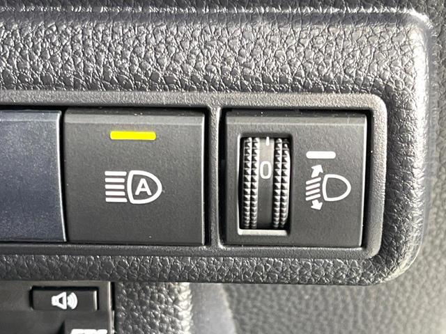 カローラツーリング ハイブリッド ダブルバイビー 禁煙車 純正9型ナビ ブラインドスポットモニター シートヒーター セーフティセンス バックカメラ ドラレコ Bluetooth ETC レーダークルコン ハーフレザーシート 17インチアルミ(53枚目)