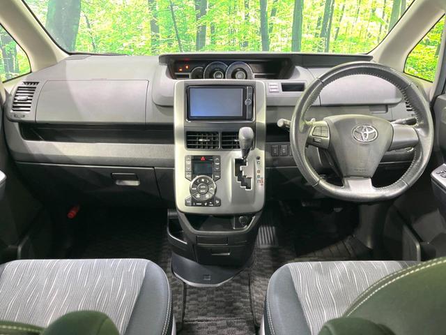 ヴォクシー ZS 煌II 禁煙車 純正SDナビ Bluetooth接続 ビルトインETC 両側電動ドア HIDヘッドライト デュアルエアコン 純正16インチアルミ CD DVD再生 フルセグTV(2枚目)