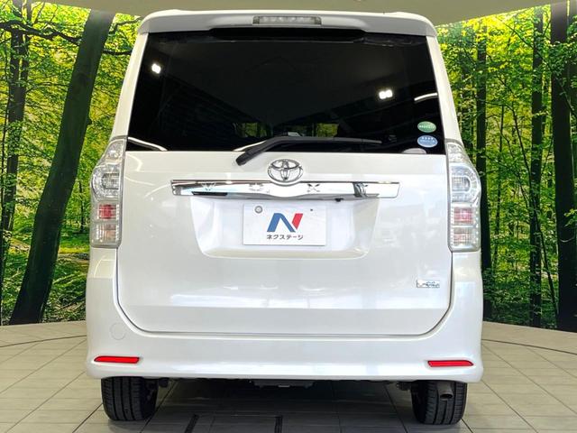 ヴォクシー ZS 煌II 禁煙車 純正SDナビ Bluetooth接続 ビルトインETC 両側電動ドア HIDヘッドライト デュアルエアコン 純正16インチアルミ CD DVD再生 フルセグTV(16枚目)