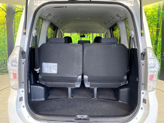 ヴォクシー ZS 煌II 禁煙車 純正SDナビ Bluetooth接続 ビルトインETC 両側電動ドア HIDヘッドライト デュアルエアコン 純正16インチアルミ CD DVD再生 フルセグTV(33枚目)