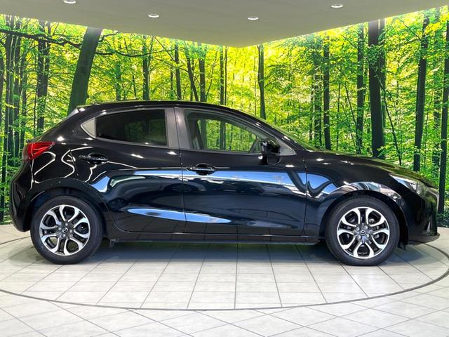 デミオ ＸＤツーリング　禁煙車　純正ナビ　Ｂｌｕｅｔｏｏｔｈ接続　バックカメラ　ＥＴＣ　スマートシティブレーキ　ＬＥＤヘッドライト　クルーズコントロール　オートライト　オートエアコン　純正１６インチアルミ　スマートキー（30枚目）