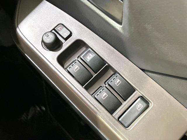 ルーミー X 後期 禁煙車 純正SDナビ バックカメラ 電動スライドドア 前後ドラレコ ETC スマートアシスト コーナーセンサー スマートキー オートマチックハイビーム オートライト ロールサンシェード(54枚目)