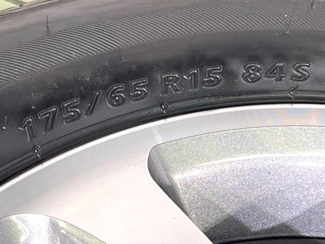 アクア Sスタイルブラック 禁煙車 モデリスタフルエアロ 純正ナビ LEDヘッドライト モデリスタ15インチアルミ セーフティセンスC Bluetooth接続 バックカメラ ドラレコ ETC スマートキー フロントフォグ(25枚目)