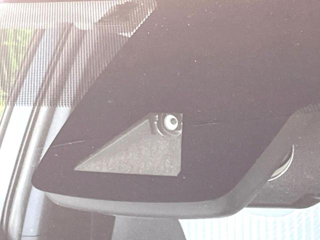 プリウス A 後期 禁煙車 純正9型ナビ パワーシート セーフティセンス バックカメラ ドラレコ ETC ブラインドスポットモニター クリアランスソナー レーダークルコン 純正15インチアルミ LEDフォグ(4枚目)