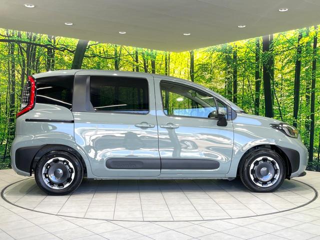 シエンタ ハイブリッドＺ　禁煙車　ファンツールパッケージ　セーフティセンス　純正１０．５型ナビ　全方位カメラ　ドラレコ　ＥＴＣ　クリアランスソナー　レーダークルーズ　ブラインドスポットモニター　ＬＥＤヘッド　サンシェード（29枚目）