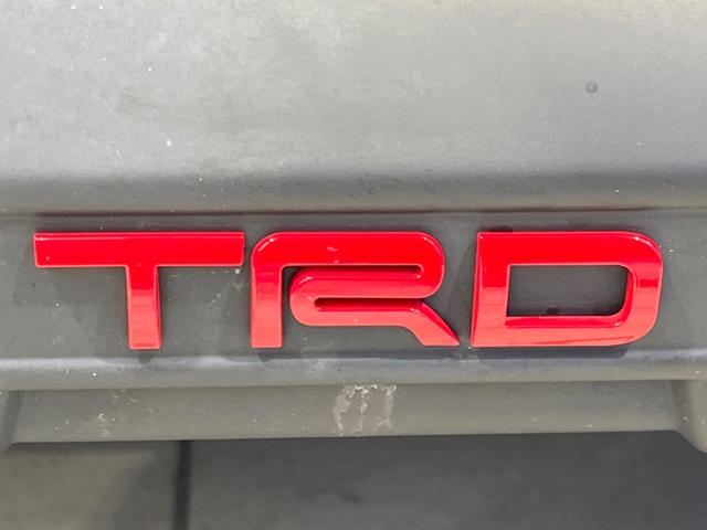 RAV4 アドベンチャー 禁煙車 サンルーフ TRDエアロ 9型ナビ ブラインドスポットモニター シートクーラー セーフティセンス パワーシート バックカメラ ETC ドラレコ クリアランスソナー レーダークルコン(3枚目)