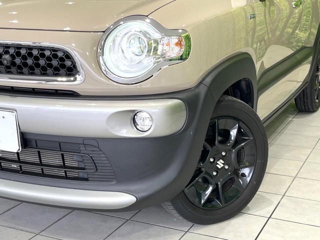 【ＬＥＤヘッドライト】悪天候や夜間走行時も良好な視界を確保し安心して運転できる高輝度ＬＥＤヘッドライトを装備！点灯速度が早く、消費電力も抑えられています。