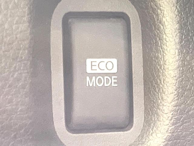 キューブ １５Ｘ　Ｖセレクション　禁煙車　純正ＳＤナビ　スマートキー　ＥＴＣ　オートライト　オートエアコン　キャメルカラー内装　ＣＤ再生　フルセグ　電動格納ドアミラー　アイドリングストップ　収納付きアームレスト（44枚目）