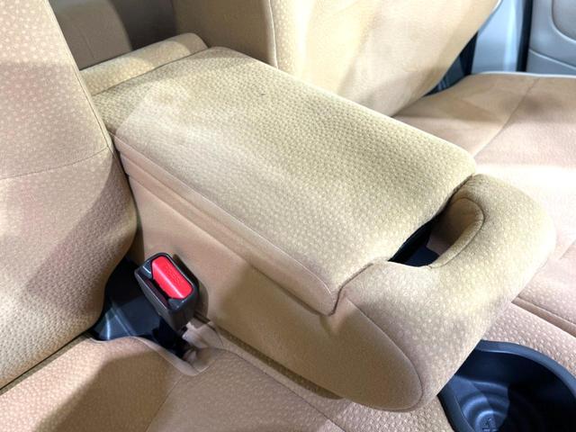 キューブ １５Ｘ　Ｖセレクション　禁煙車　純正ＳＤナビ　スマートキー　ＥＴＣ　オートライト　オートエアコン　キャメルカラー内装　ＣＤ再生　フルセグ　電動格納ドアミラー　アイドリングストップ　収納付きアームレスト（52枚目）