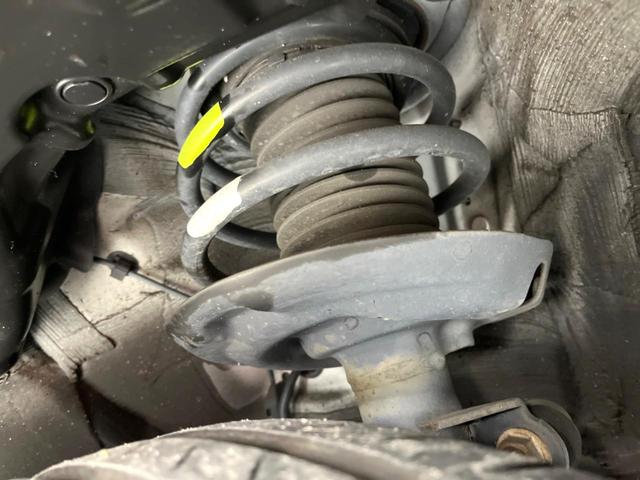 プリウス S 禁煙車 純正SDナビ バックカメラ プリクラッシュセーフティシステム レーダークルーズ ETC LEDヘッドライト オートハイビーム オートライト オートエアコン 純正15インチアルミホイール(20枚目)