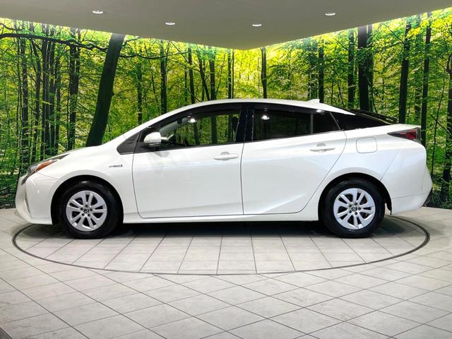 プリウス S 禁煙車 純正SDナビ バックカメラ プリクラッシュセーフティシステム レーダークルーズ ETC LEDヘッドライト オートハイビーム オートライト オートエアコン 純正15インチアルミホイール(31枚目)