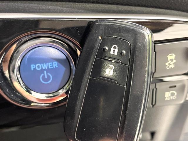 プリウス S 禁煙車 純正SDナビ バックカメラ プリクラッシュセーフティシステム レーダークルーズ ETC LEDヘッドライト オートハイビーム オートライト オートエアコン 純正15インチアルミホイール(42枚目)