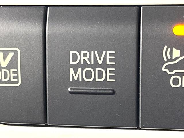 プリウス S 禁煙車 純正SDナビ バックカメラ プリクラッシュセーフティシステム レーダークルーズ ETC LEDヘッドライト オートハイビーム オートライト オートエアコン 純正15インチアルミホイール(48枚目)