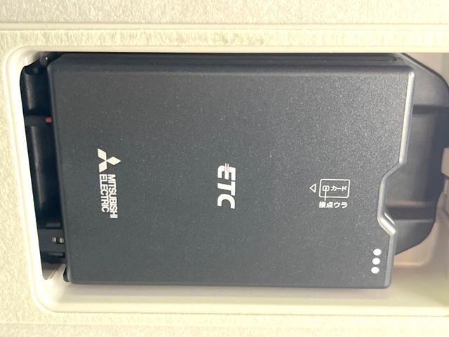 ＭＡＺＤＡ２ １５Ｓ　禁煙車　８型ディスプレイ　バックカメラ　ＥＴＣ　スマートシティブレーキサポート　ブラインドスポットモニター　ＬＥＤヘッドライト　リアパーキングセンサー　ＡｐｐｌｅＣａｒＰｌａｙ（5枚目）