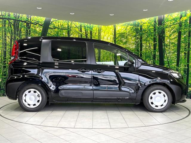 シエンタ ハイブリッドＸ　登録済未使用車　パワースライドドア　レーダークルーズ　セーフティセンス　ＬＥＤヘッドライト　レーンキープ　オートマチックハイビーム　スマートキー　ステアリングスイッチ　オートエアコン　オートライト（27枚目）