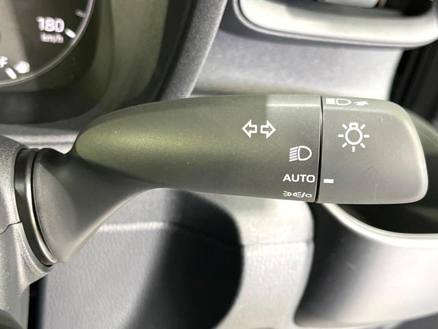 シエンタ ハイブリッドＸ　登録済未使用車　パワースライドドア　レーダークルーズ　セーフティセンス　ＬＥＤヘッドライト　レーンキープ　オートマチックハイビーム　スマートキー　ステアリングスイッチ　オートエアコン　オートライト（38枚目）