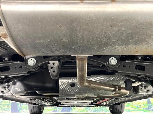 カローラツーリング ハイブリッド　ダブルバイビー　後期　禁煙車　純正１０．５型ナビ　バックカメラ　ブラインドスポットモニター　シートヒーター　ステアリングヒーター　レーダークルーズ　ドラレコ　ＥＴＣ　セーフティセンス　ＬＥＤヘッドライト　スマートキー（19枚目）