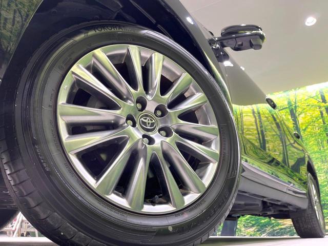 ハリアー プレミアム　禁煙車　純正９型ナビ　バックカメラ　プリクラッシュセーフティシステム　レーダークルーズ　コーナーセンサー　電動リアゲート　パワーシート　ＥＴＣ　ドラレコ　スマートキー　ＬＥＤヘッド　オートハイビーム（13枚目）