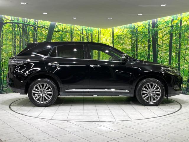ハリアー プレミアム　禁煙車　純正９型ナビ　バックカメラ　プリクラッシュセーフティシステム　レーダークルーズ　コーナーセンサー　電動リアゲート　パワーシート　ＥＴＣ　ドラレコ　スマートキー　ＬＥＤヘッド　オートハイビーム（31枚目）