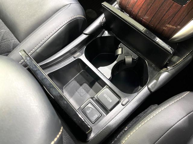 ハリアー プレミアム　禁煙車　純正９型ナビ　バックカメラ　プリクラッシュセーフティシステム　レーダークルーズ　コーナーセンサー　電動リアゲート　パワーシート　ＥＴＣ　ドラレコ　スマートキー　ＬＥＤヘッド　オートハイビーム（52枚目）