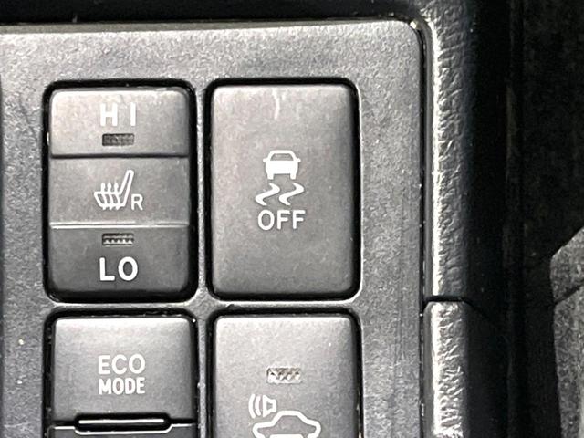 【シートヒーター】寒い日に重宝するシートヒーター！エアコンより早く温まってくれるので寒がりの人も安心ですね♪エアコンの温風は乾燥するから苦手、という方にもをおすすめです。