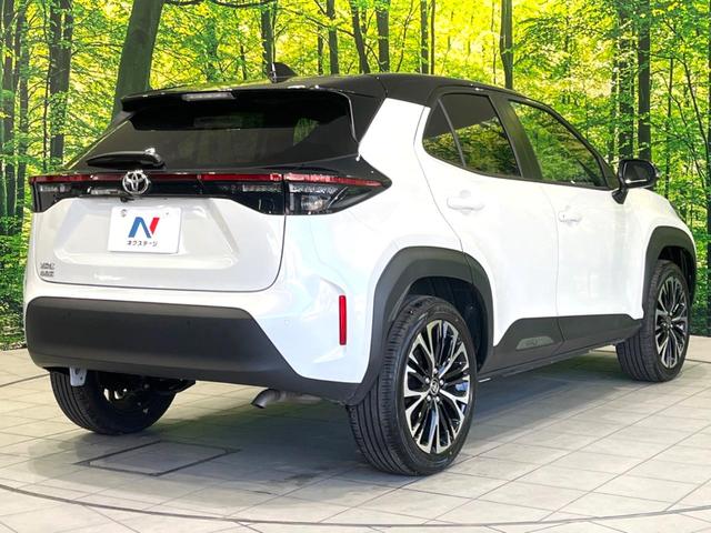ヤリスクロス Ｚ　禁煙車　純正８型ナビ　全周囲カメラ　ＥＴＣ　ドラレコ　パワーシート　シートヒーター　セーフティセンス　レーダークルーズ　ブラインドスポットモニター　コーナーセンサー　スマートキー　ＬＥＤヘッドランプ（17枚目）