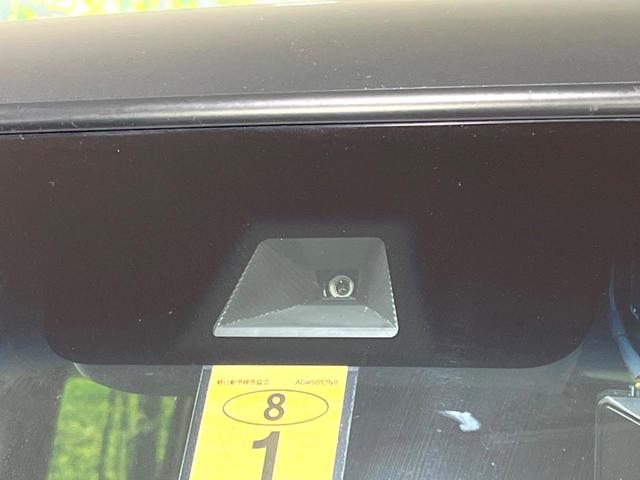 Ｎ－ＢＯＸカスタム Ｌターボ　後期　禁煙車　純正８型ナビ　ホンダセンシング　ドラレコ　バックカメラ　パドルシフト　ハーフレザーシート　シートヒーター　アダプティブクルコン　コーナーセンサー　ＥＴＣ　純正１５インチアルミ（4枚目）