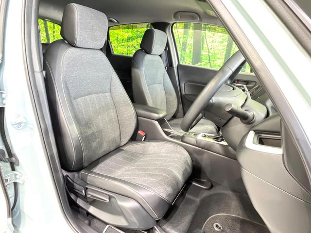 フィット ｅ：ＨＥＶホーム　後期　禁煙車　純正９型ナビ　ホンダセンシング　バックカメラ　ＥＴＣ　アダプティブクルコン　ハーフレザーシート　コーナーセンサー　ＬＥＤヘッド　オートライト　オートエアコン　スマートキー（8枚目）