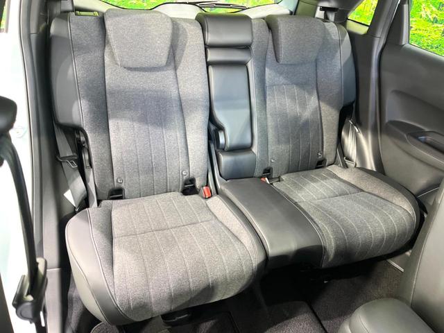 フィット ｅ：ＨＥＶホーム　後期　禁煙車　純正９型ナビ　ホンダセンシング　バックカメラ　ＥＴＣ　アダプティブクルコン　ハーフレザーシート　コーナーセンサー　ＬＥＤヘッド　オートライト　オートエアコン　スマートキー（9枚目）