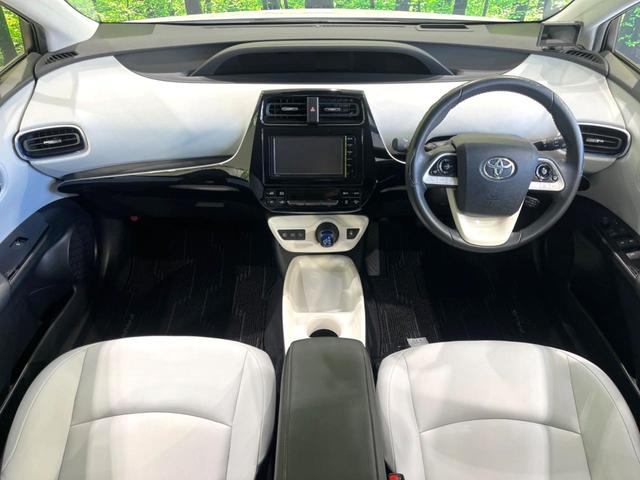 プリウス Ａツーリングセレクション　禁煙車　モデリスタフルエアロ　セーフティセンスＰ　１７インチモデリタアルミ　純正ナビ　バックカメラ　ドラレコ　ＥＴＣ　ブラインドスポットモニター　レーダークルコン　シートヒーター　ＬＥＤヘッド（2枚目）