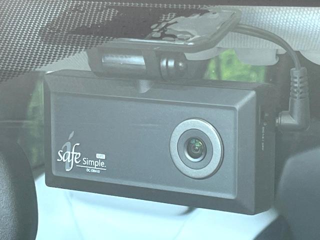 プリウス Ａツーリングセレクション　禁煙車　モデリスタフルエアロ　セーフティセンスＰ　１７インチモデリタアルミ　純正ナビ　バックカメラ　ドラレコ　ＥＴＣ　ブラインドスポットモニター　レーダークルコン　シートヒーター　ＬＥＤヘッド（6枚目）