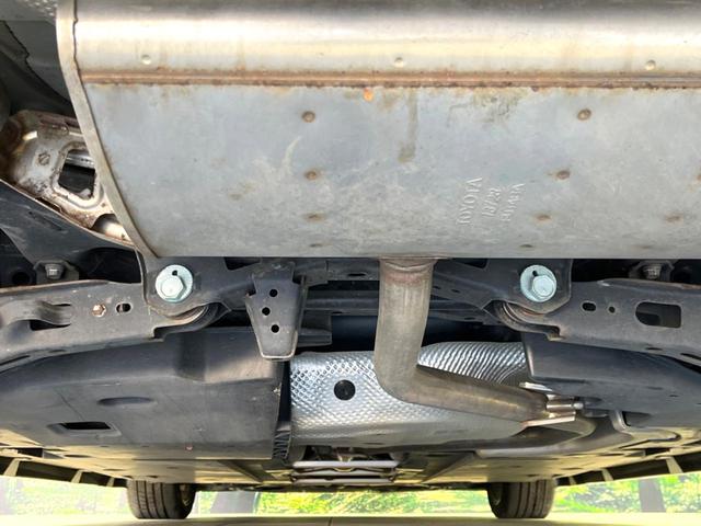 プリウス Ａツーリングセレクション　禁煙車　モデリスタフルエアロ　セーフティセンスＰ　１７インチモデリタアルミ　純正ナビ　バックカメラ　ドラレコ　ＥＴＣ　ブラインドスポットモニター　レーダークルコン　シートヒーター　ＬＥＤヘッド（19枚目）