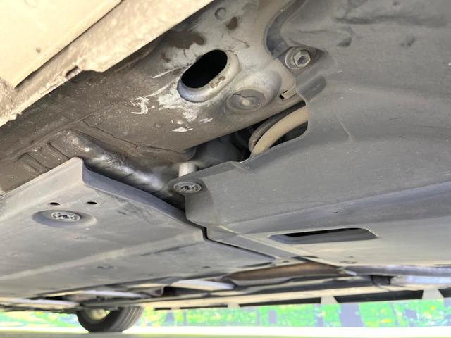 プリウス Ａツーリングセレクション　禁煙車　モデリスタフルエアロ　セーフティセンスＰ　１７インチモデリタアルミ　純正ナビ　バックカメラ　ドラレコ　ＥＴＣ　ブラインドスポットモニター　レーダークルコン　シートヒーター　ＬＥＤヘッド（31枚目）