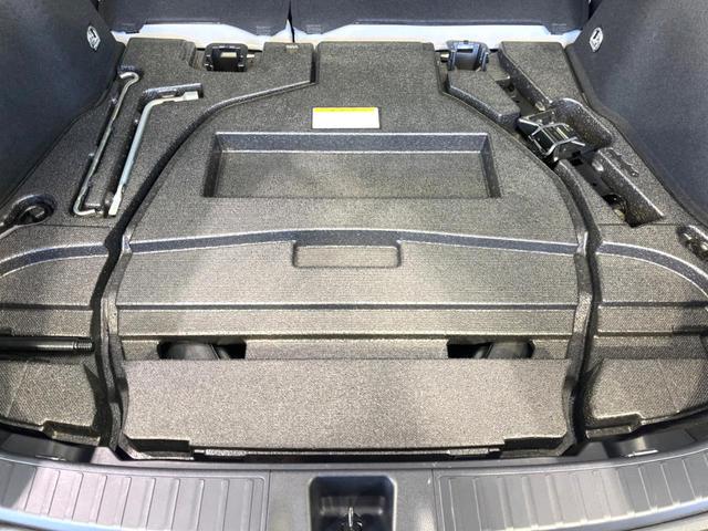 プリウス Ａツーリングセレクション　禁煙車　モデリスタフルエアロ　セーフティセンスＰ　１７インチモデリタアルミ　純正ナビ　バックカメラ　ドラレコ　ＥＴＣ　ブラインドスポットモニター　レーダークルコン　シートヒーター　ＬＥＤヘッド（35枚目）