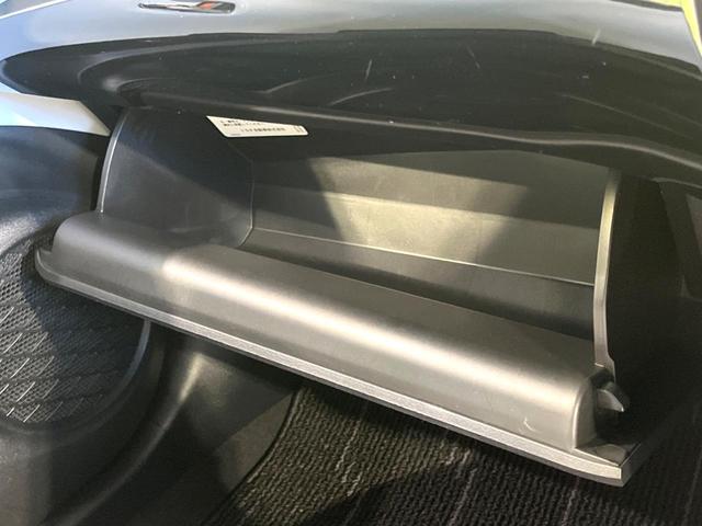 プリウス Ａツーリングセレクション　禁煙車　モデリスタフルエアロ　セーフティセンスＰ　１７インチモデリタアルミ　純正ナビ　バックカメラ　ドラレコ　ＥＴＣ　ブラインドスポットモニター　レーダークルコン　シートヒーター　ＬＥＤヘッド（49枚目）