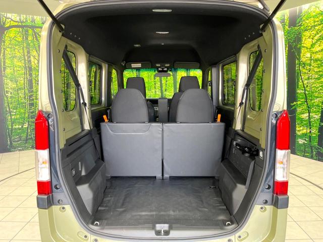 N-VAN+スタイル ファン・ホンダセンシング 禁煙車 ETC スマートキー アダプティブクルーズ オートエアコン LEDヘッドライト オートマチックハイビーム オートライト LEDフォグランプ レーンキープ 車線逸脱警報 ステアリングスイッチ(10枚目)