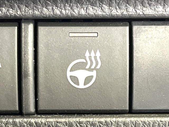 ハリアーハイブリッド Ｚ　レザーパッケージ　禁煙車　純正１２．３型ナビ　バックカメラ　シートベンチレーション　ステアリングヒーター　メモリー機能付きパワーシート　ＥＴＣ　ドラレコ　レーダークルーズ　セーフティセンス　電動リアゲート　スマートキー（6枚目）