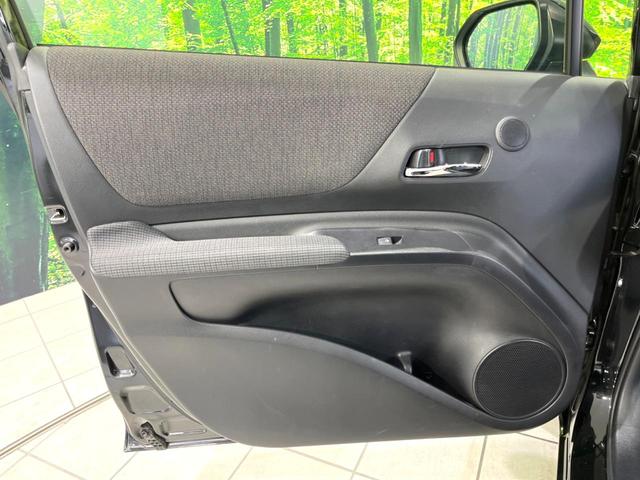 シエンタ ハイブリッド　ファンベースＧセーフティーエディション　後期　禁煙車　セーフティセンス　両側電動ドア　純正９型ナビ　全方位カメラ　ドラレコ　ＥＴＣ　ＬＥＤヘッド　ＬＥＤフォグ　コーナーセンサー　クルコン　シートヒーター　オートライト　スマートキー（55枚目）