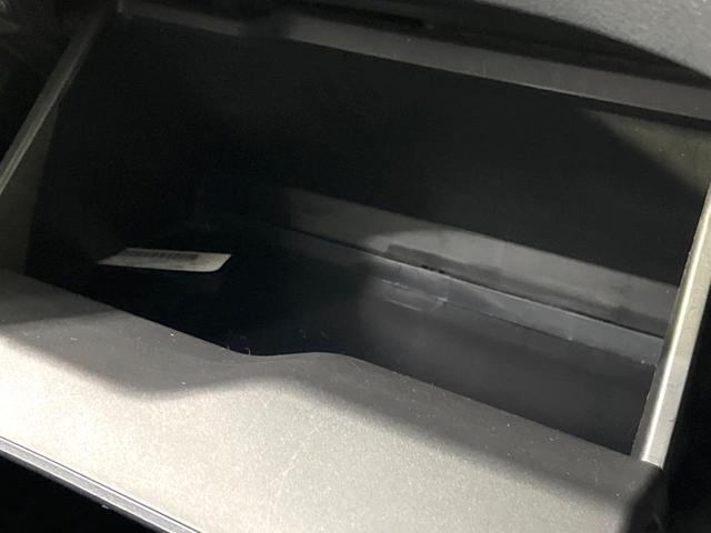 シエンタ ハイブリッド　ファンベースＧセーフティーエディション　後期　禁煙車　セーフティセンス　両側電動ドア　純正９型ナビ　全方位カメラ　ドラレコ　ＥＴＣ　ＬＥＤヘッド　ＬＥＤフォグ　コーナーセンサー　クルコン　シートヒーター　オートライト　スマートキー（57枚目）